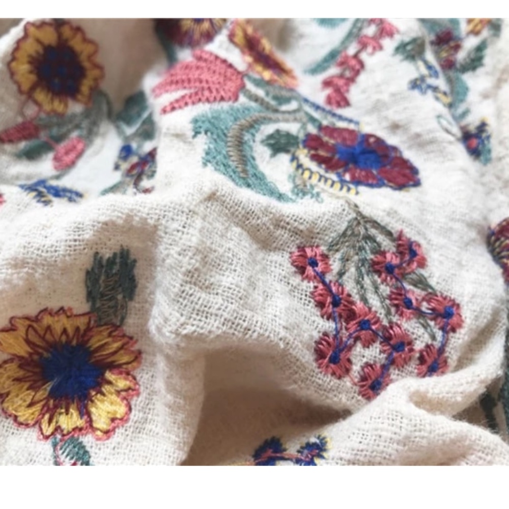 Boho cream off shoulder linen embroidered Top - Picture 6 of 6